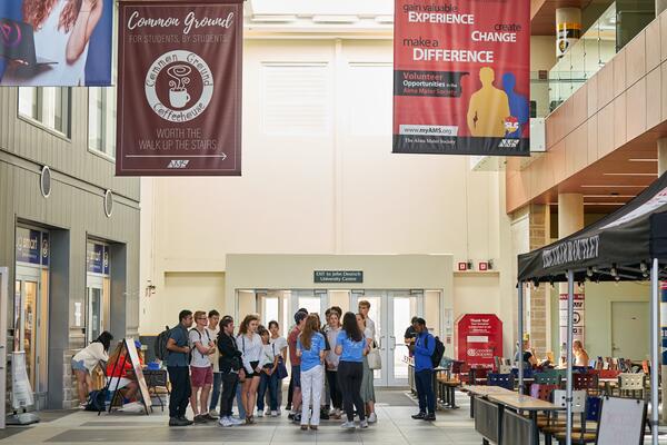 students on queen's campus